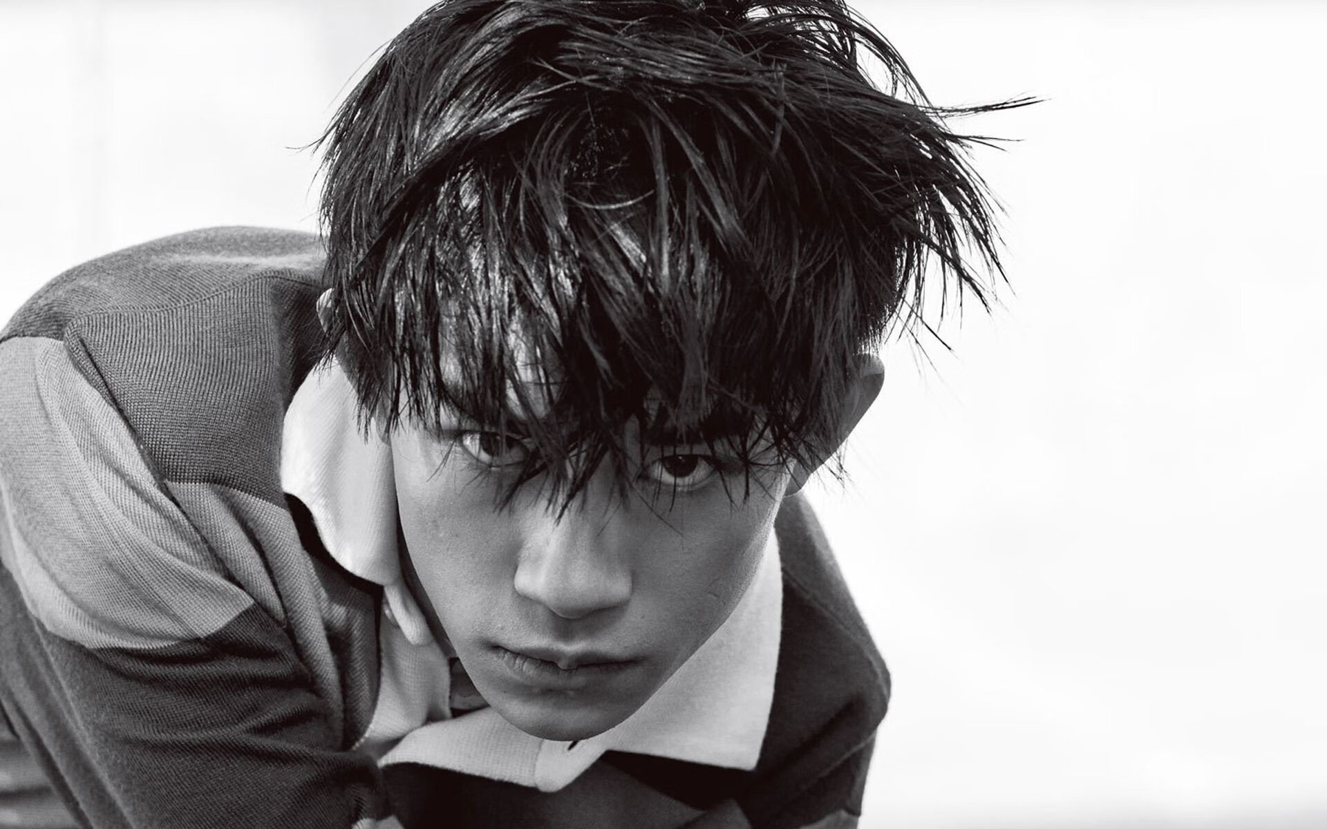 全国大学生篮球锦标赛火热进行，青年才俊争夺头筹，全国大学篮球比赛