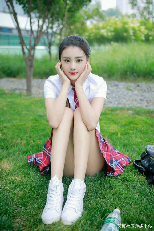 九游9游-【青训成长】年轻运动员模仿丁俊晖经典训练动作，长得像丁俊晖